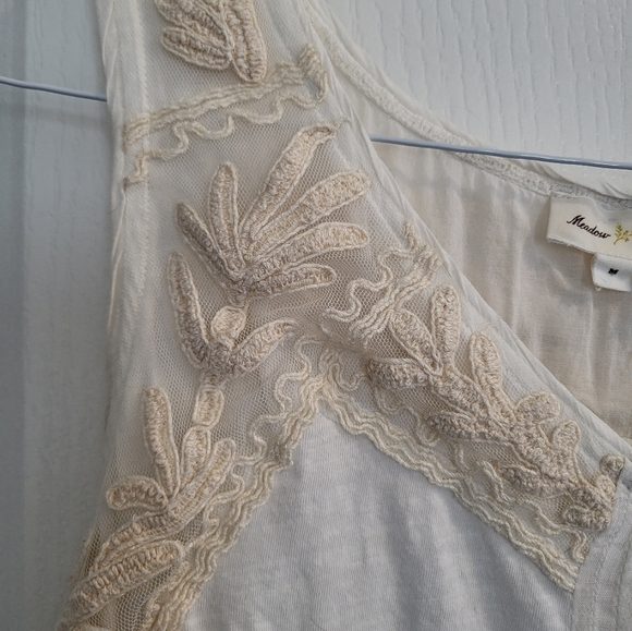 Lovely Embroidered Top - Picture 4 of 6